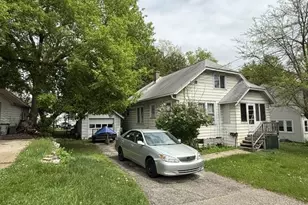 1007 Hastings St, Green Bay, WI 54301 - Photo 2