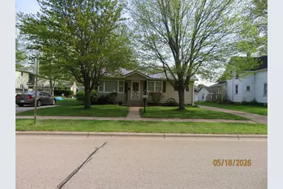 312 W 3rd Street, Shawano, WI 54166 - Photo 2