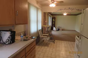 312 W 3rd St, Shawano, WI 54166 - Photo 28