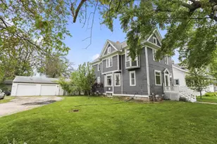 37 N 6th St, Hilbert, WI 54129 - Photo 22