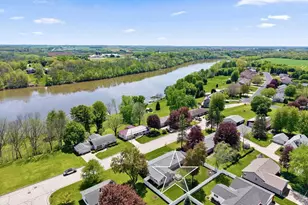 910 Park St, Wrightstown, WI 54180 - Photo 38