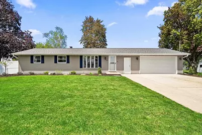 910 Park Street, Wrightstown, WI 54180 - Photo 1