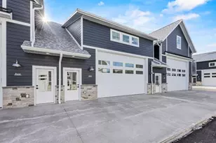 840 S 18th Ave, Sturgeon Bay, WI 54235 - Photo 4