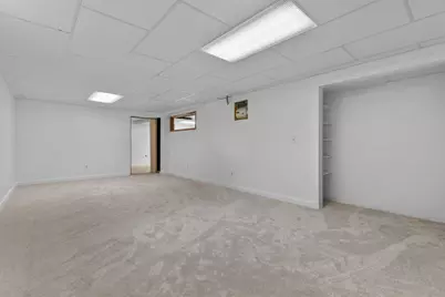 2220 W 20th Avenue, Oshkosh, WI 54904 - Photo 34