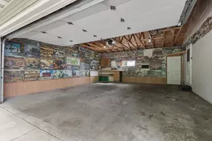 2220 W 20th Ave, Oshkosh, WI 54904 - Photo 36