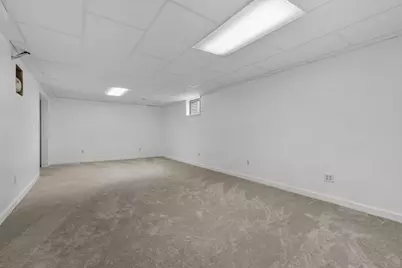 2220 W 20th Avenue, Oshkosh, WI 54904 - Photo 16