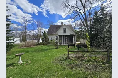 211 E Center Street, Shawano, WI 54166 - Photo 4