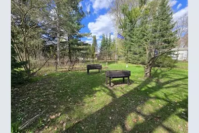 211 E Center Street, Shawano, WI 54166 - Photo 6
