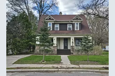 211 E Center Street, Shawano, WI 54166 - Photo 2