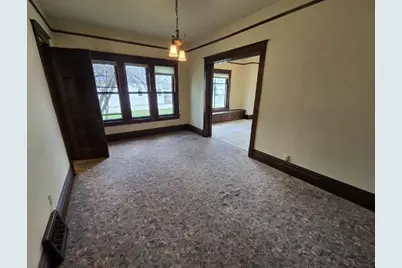 211 E Center Street, Shawano, WI 54166 - Photo 18