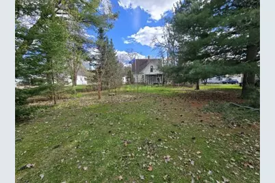 211 E Center Street, Shawano, WI 54166 - Photo 30