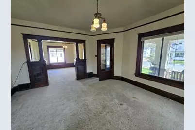 211 E Center Street, Shawano, WI 54166 - Photo 10