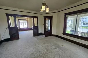 211 E Center St, Shawano, WI 54166 - Photo 10