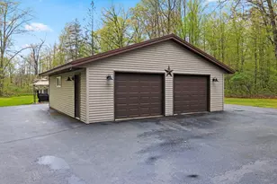 N6828 Springbrook Rd, Cecil, WI 54111 - Photo 4
