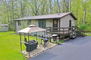 N6828 Springbrook Rd, Cecil, WI 54111 - Photo 2