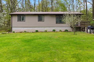 N6828 Springbrook Rd, Cecil, WI 54111 - Photo 8