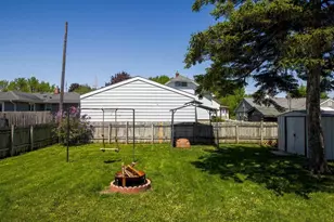 712 W 9th Ave, Oshkosh, WI 54902 - Photo 18