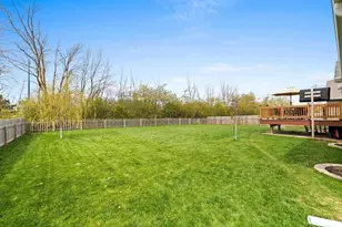 1138 W Thorn Crk Dr, Hilbert, WI 54129 - Photo 34