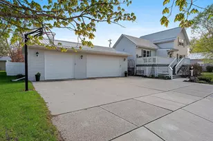 300 3rd St, Oconto, WI 54153 - Photo 38