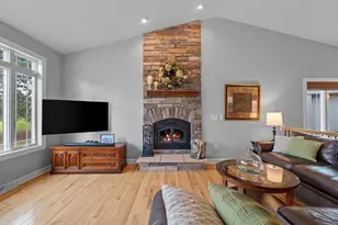 529 Golf Side Ct, Hortonville, WI 54944 - Photo 20