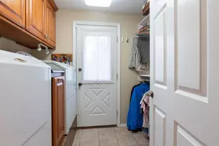 490 Tyrolian Dr, Green Bay, WI 54302 - Photo 20