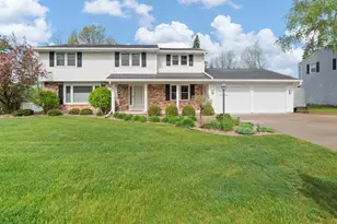 490 Tyrolian Dr, Green Bay, WI 54302 - Photo 2