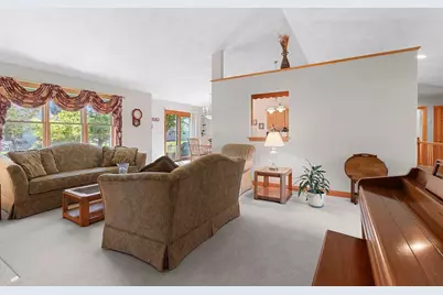 1326 Winter Wheat Drive, Neenah, WI 54956 - Photo 14