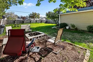 242 W 14th Ave, Oshkosh, WI 54902 - Photo 44