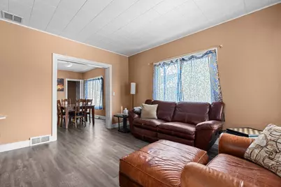 242 W 14th Avenue, Oshkosh, WI 54902 - Photo 18