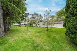 324 S Parkway Dr, Brillion, WI 54110 - Photo 30