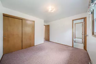 324 S Parkway Dr, Brillion, WI 54110 - Photo 12