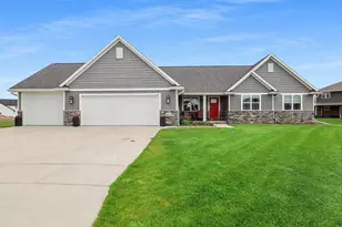 2000 Dobby St, De Pere, WI 54115 - Photo 2