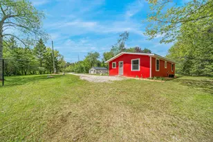 N4656 Pine St, New London, WI 54961 - Photo 44