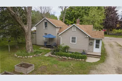 716 Royalton Street, Waupaca, WI 54981 - Photo 24