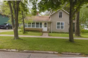 716 Royalton St, Waupaca, WI 54981 - Photo 30