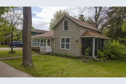 716 Royalton Street, Waupaca, WI 54981 - Photo 4