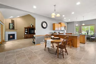 3700 S Hampton Ct, Appleton, WI 54915 - Photo 16