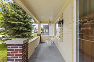 1311 Manila St, Manitowoc, WI 54220 - Photo 2