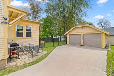 1311 Manila Street, Manitowoc, WI 54220 - Photo 10