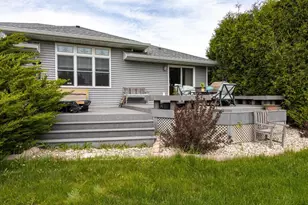 3221 Mockingbird Way, Oshkosh, WI 54904 - Photo 38