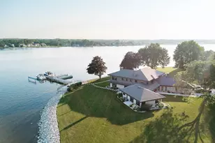 55 Utopia Cir, Sturgeon Bay, WI 54235 - Photo 2