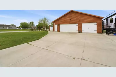 311 N 3rd Street, Hilbert, WI 54129 - Photo 32