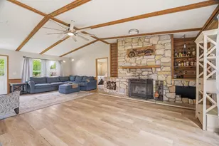 311 N 3rd St, Hilbert, WI 54129 - Photo 8