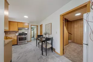 216 Maple St, Redgranite, WI 54970 - Photo 6