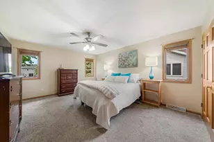 2521 Bishops Ln, Neenah, WI 54956 - Photo 12