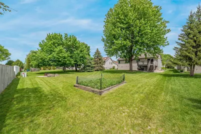 2521 Bishops Lane, Neenah, WI 54956 - Photo 24