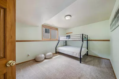 2521 Bishops Lane, Neenah, WI 54956 - Photo 20