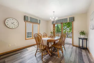 2521 Bishops Ln, Neenah, WI 54956 - Photo 10