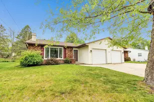 1622 Canary Ln, Green Bay, WI 54304 - Photo 32