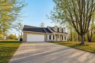 104 Riverwood Ct, Mishicot, WI 54228 - Photo 36